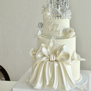 luxe-pearl-cake