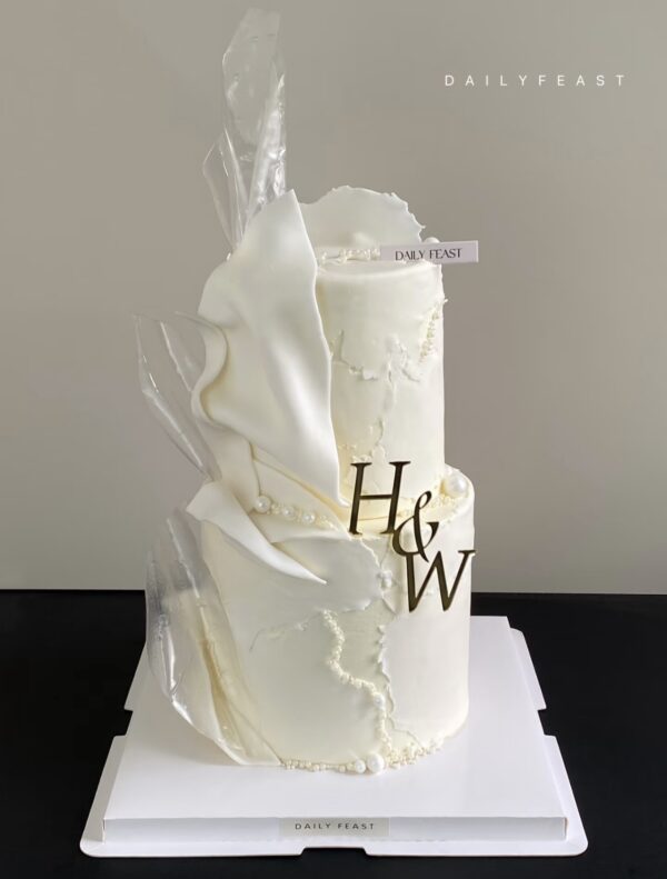 Grand Ivory Elegance