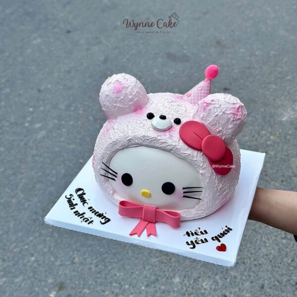 Hello Kitty Dream Cake